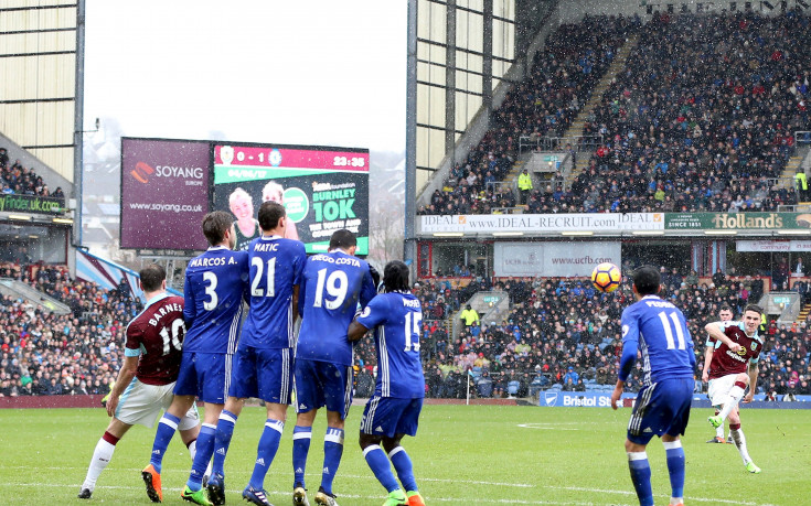 Бърнли спря устрема на Челси със страхотен гол