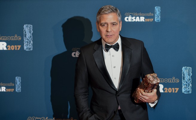 Клуни с реч срещу Тръмп, Амал се появи бременна