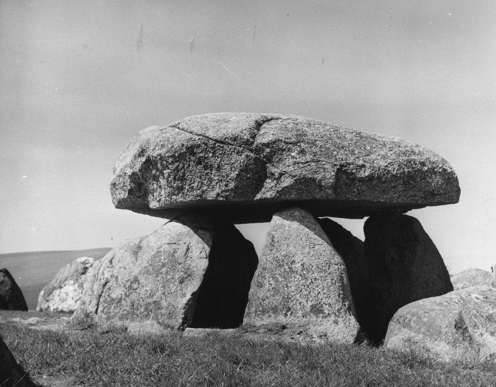 Археолози откриха загадъчен долмен в Галилея