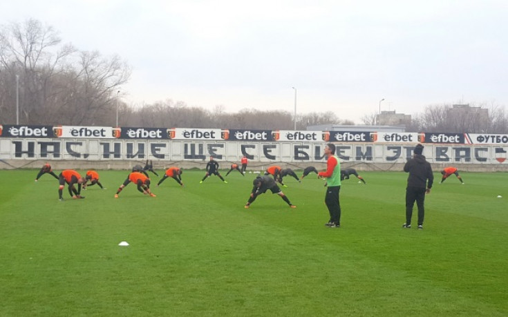 Локо Пловдив тренира с настроение на нова тревна настилка