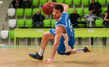 Станимир Маринов и Клуж бият в Румъния