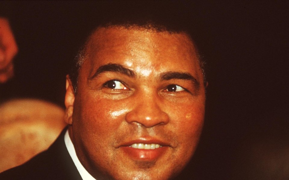 Легендарен пояс на Мохамед Али продаден за $6 млн.