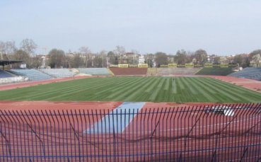 Усилена работа на стадиона в Русе