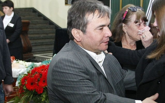 Погребението на легендарния щангист Наим Сюлейманоглу се предвижда да се