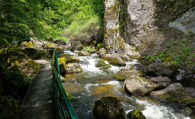 10 защитени места с изумителни гледки в Родопите