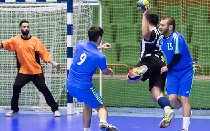 Поредни хандбални дербита предстоят през уикенда