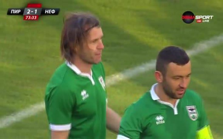 Иван Цветков промуши дузпа във вратата на Нефтохимик