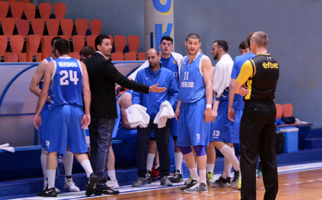 Отборът на Левски 2014 постигна категоричен успех с 99 68