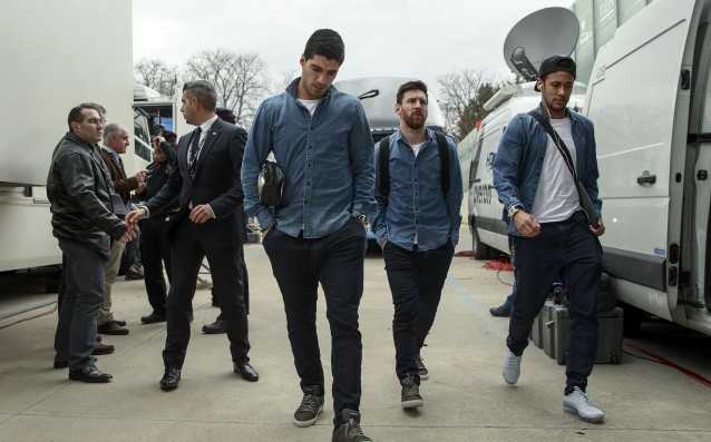 Нападателят на Барселона Луис Суарес се превърна в екскурзовод за