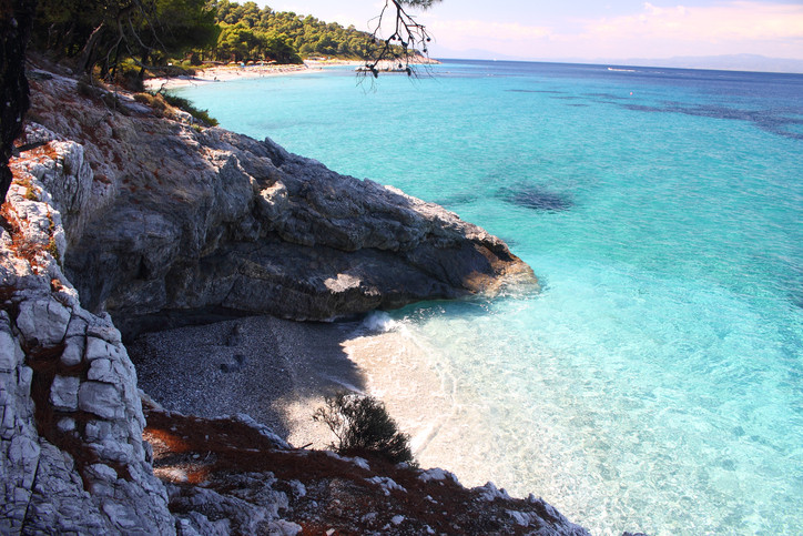 Приказният остров Скопеос - снимка 6