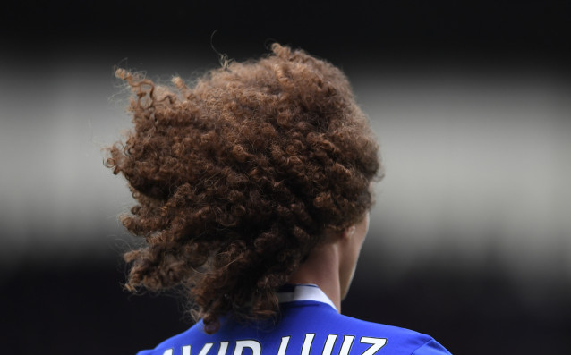 Защитникът на Челси Давид Луис отпадна от състава на шампионите