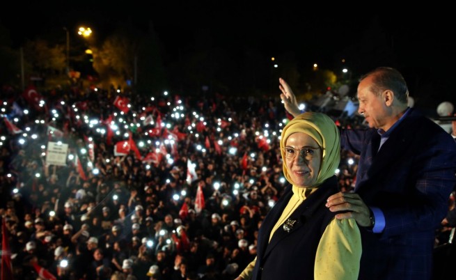 Референдумът в Турция не отговаря на правилата, Ердоган се ядоса