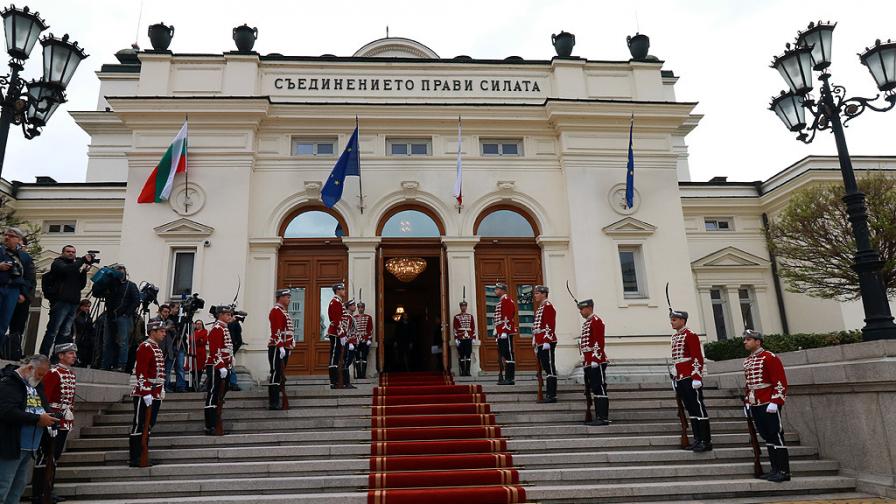 <p>Борисов с най-високо доверие сред партийните лидери</p>
