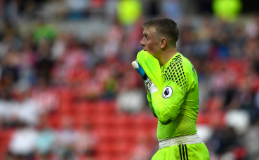 Нюкасъл по петите на вратар