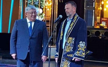 Губернаторски жребец за Стойчо Младенов