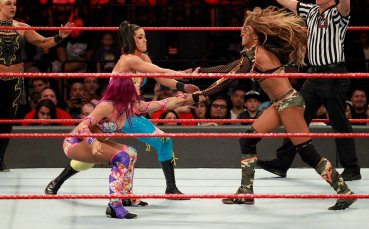 Брутален женски двубой по четворки в 