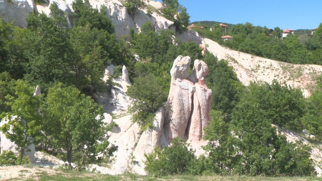 Внушителната "Каменна сватба" край Кърджали