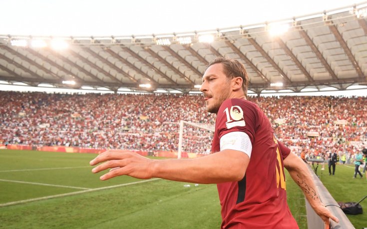 Тоти обяви, че остава в Рома