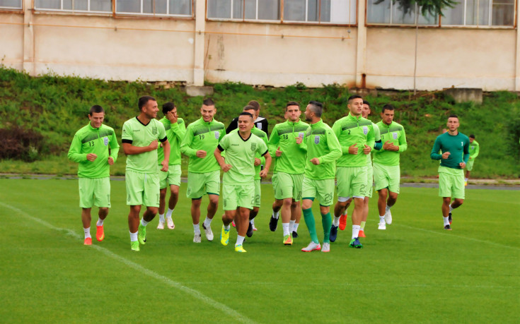 Берое започна без нападатели, без националите и само с един нов