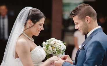 Футболист на Черно море вдигна пищна сватба на брега на морето