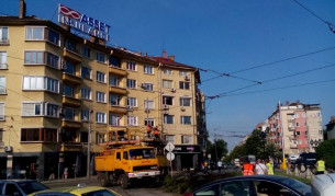 Трамвай предизвика пожар в центъра на София