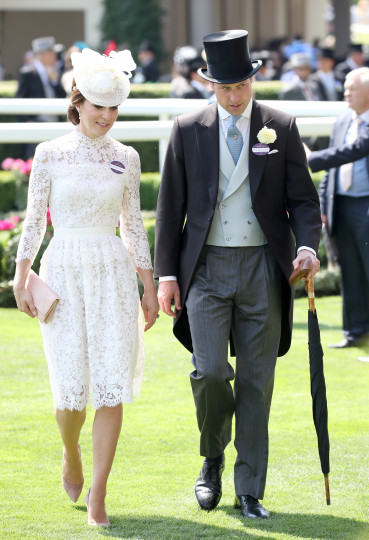 Очарователният юнски тоалет на Кейт Мидълтън - снимка 63