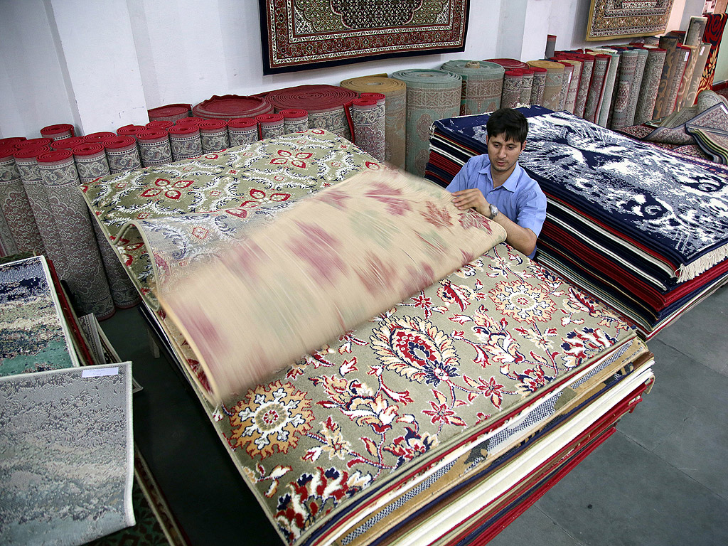 Чистотата и качеството на ръчно изработения килим от Кашмир го правят един от най-желаните в света.