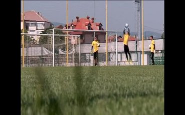 Трима отпаднаха от групата на Ботев за Бейтар