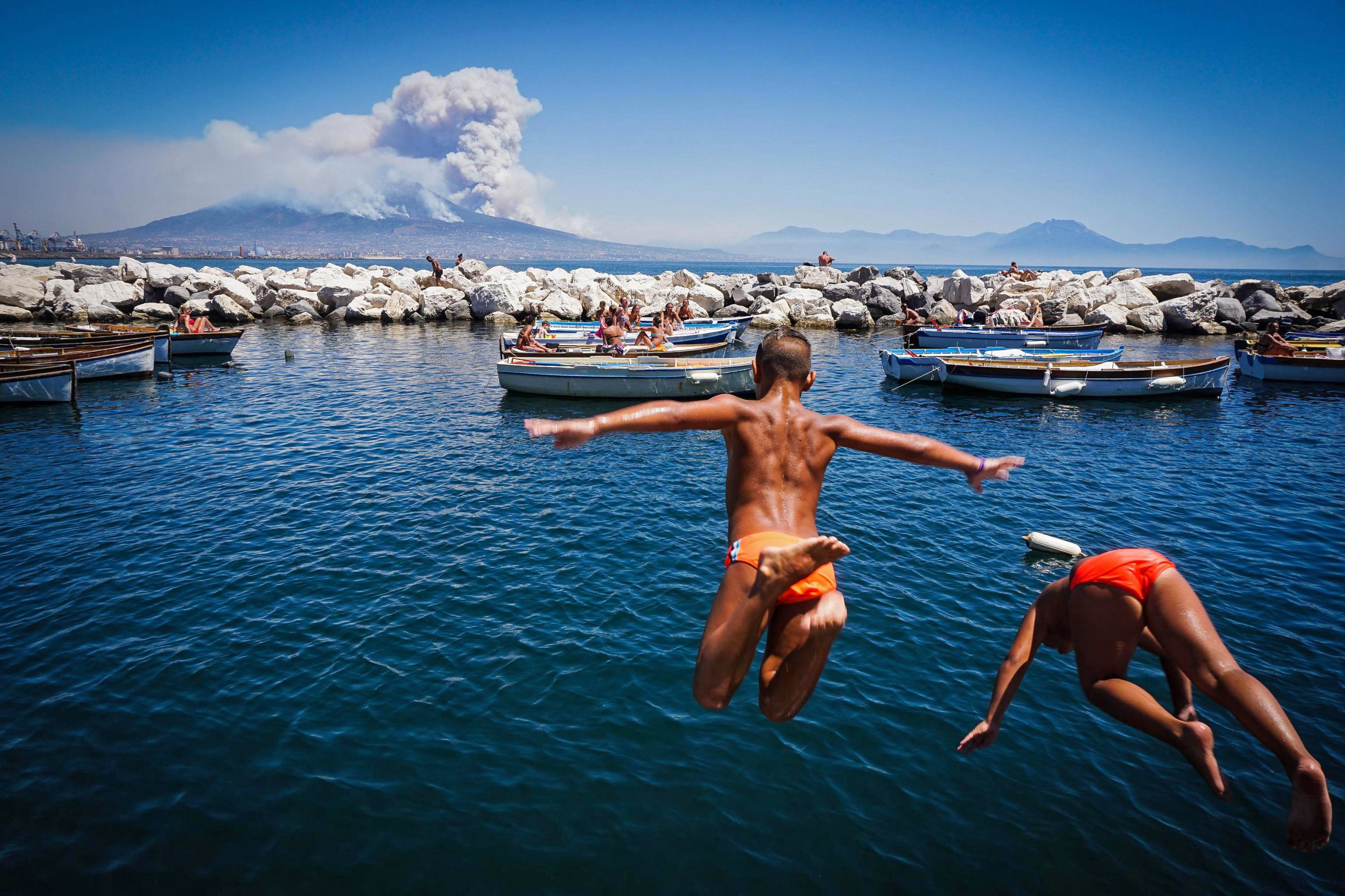 Високите температури доведоха до редица пожари в Южна Италия