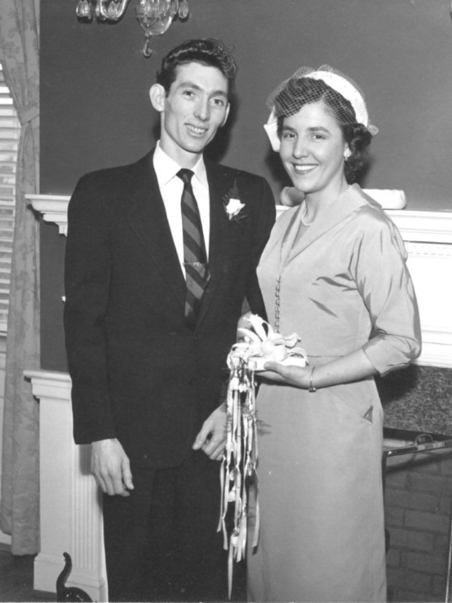 1952 г.: Сватбеният ден на Руби и Херълд.