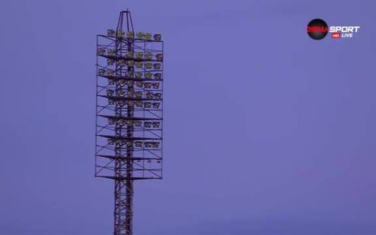 Проблем с осветлението забави старозагорското дерби