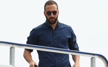 Сари потвърди: До часове Игуаин ще е играч на Челси