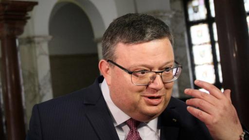  Сотир Цацаров 