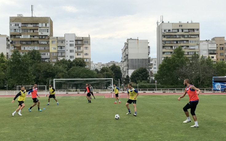 Дуо на Черно море тренира по индивидуална програма