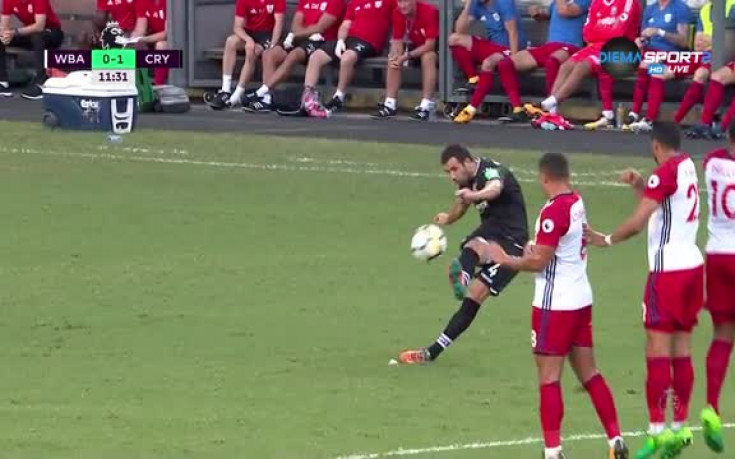 Палас поведе на УБА след перфектен фаул на Миливоевич