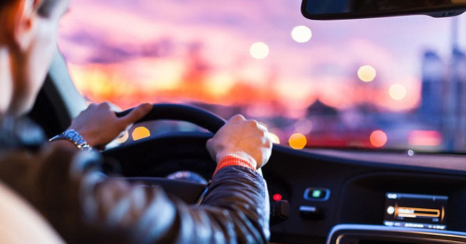 Ново проучване твърди че шофирането по над 2 часа дневно