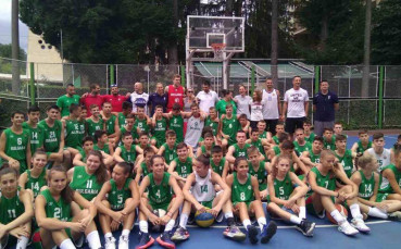 Везенков и Минчев уважиха Националния камп на БФБаскетбол