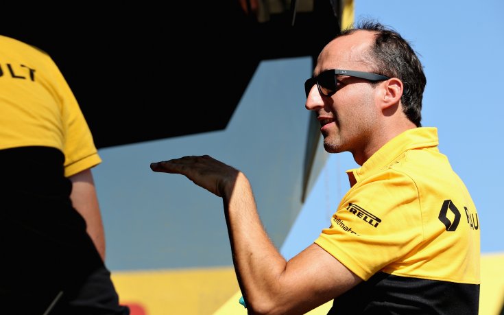 Хамилтън стиска палци да види отново Кубица във Ф1