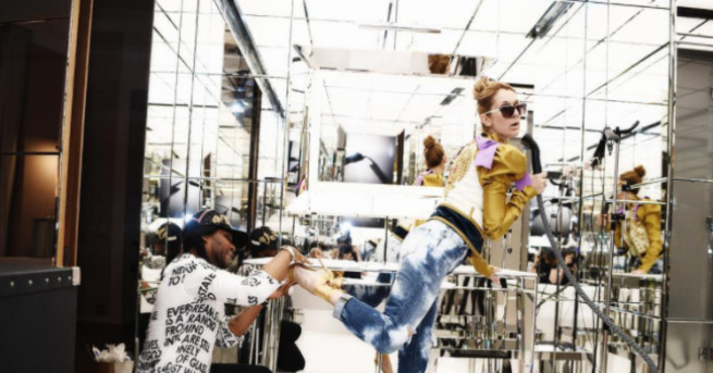 Това лято известната канадска изпълнителка Селин Дион показа една по