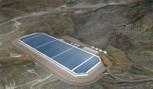 Когато този завод заработи на пълни обороти, Tеsla ще се превърне в световен №2 производител на литиево-йонни батерии.