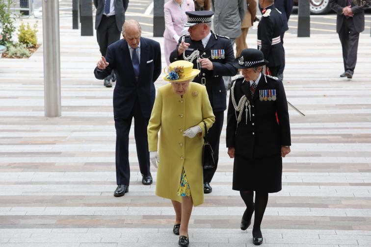 Кралица Елизабет