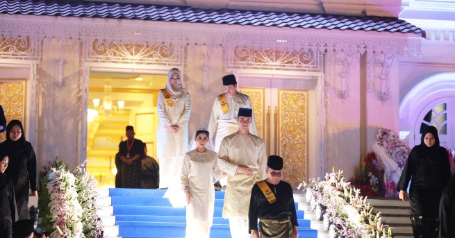 Малайзийската принцеса Тунку Аминах и Денис Мухамад Абдула холандец