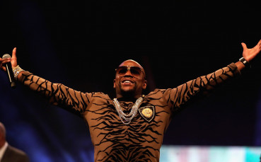 Скандалният Мейуедър: Гърдите, вагините и алкохолът винаги са на мода