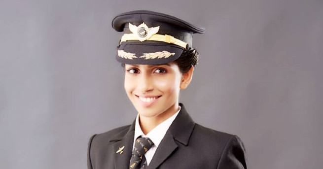 Индийка стана най-младата жена командир на самолет Боинг 777 в