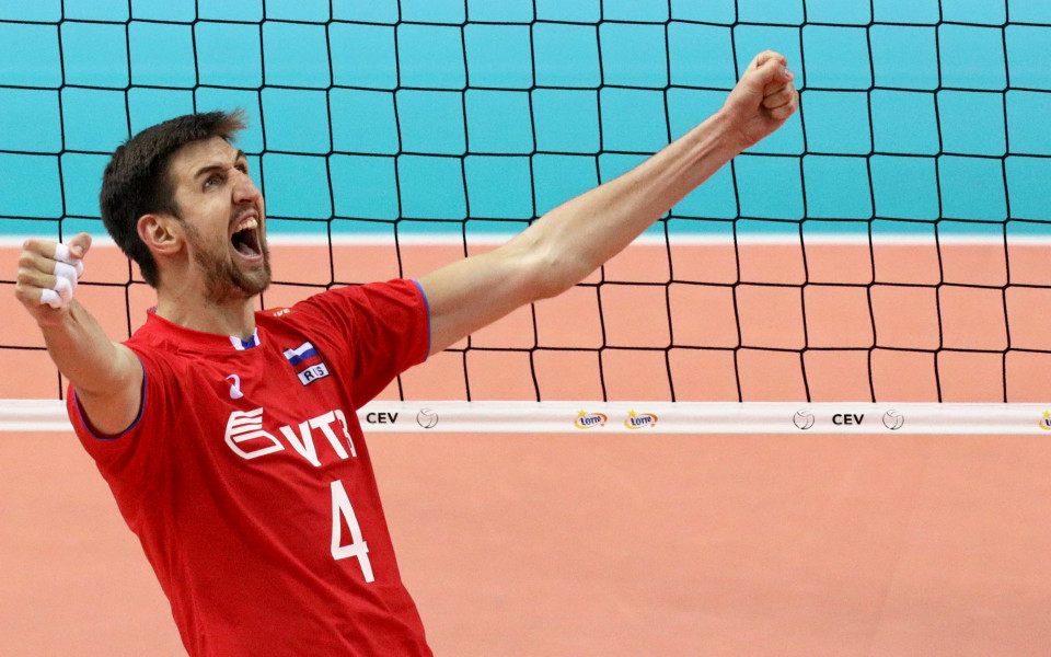 Русия с рекордна европейска титла в мъжкия волейбол