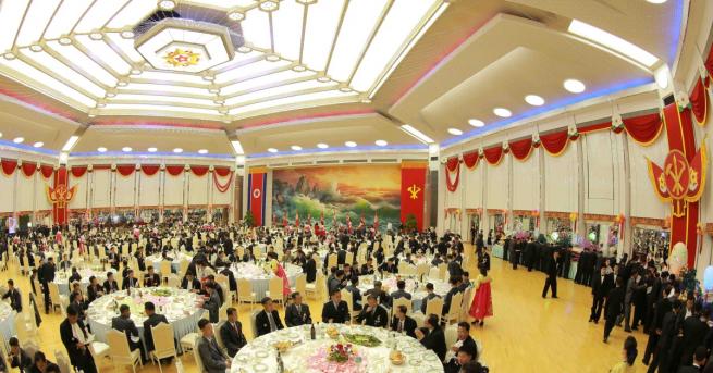 Севернокорейският лидер Ким Чен-ун устрои голямо празненство в чест на