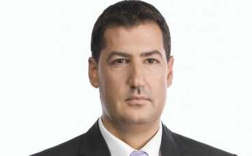 Локо затрупа с подаръци кмета на Пловдив