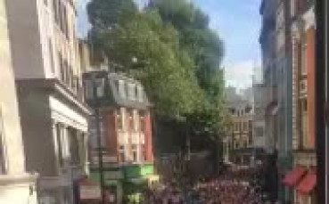 Уникално: 20 хиляди германци завладяха Лондон преди Арсенал-Кьолн