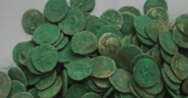 Гърне, пълно със сребърни монети откриха случайно в Мездра. При