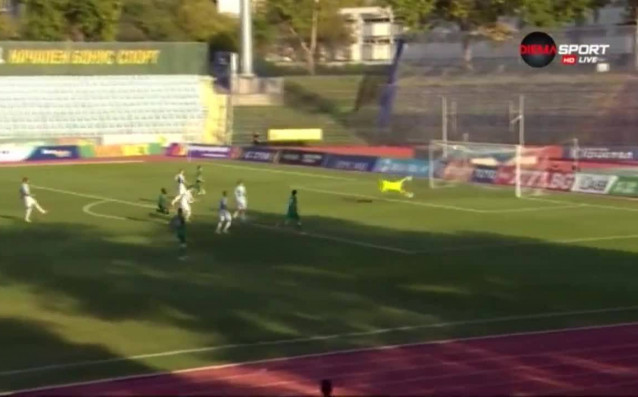 Вратарят на Дунав Станислав Антонов се прояви добре в двубоя